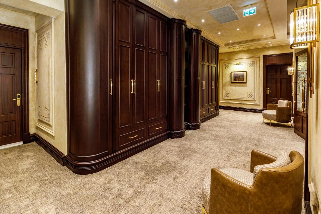 Cronton Design Hotel İstanbul Dış mekan fotoğraf The interior of the club